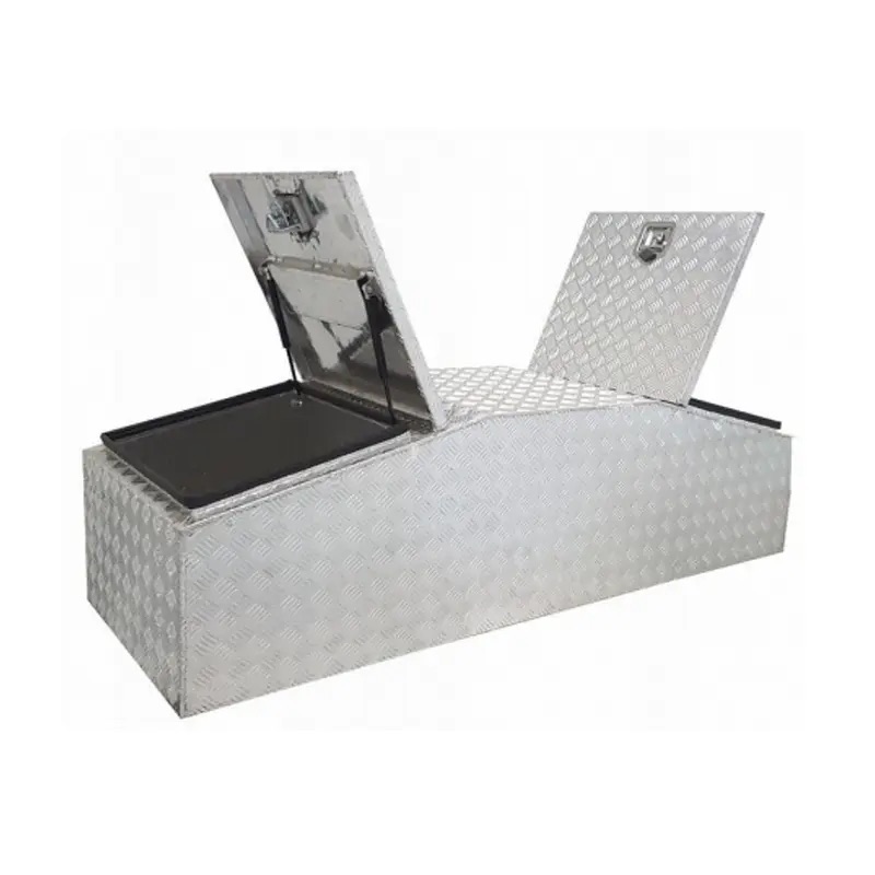 1770 × 600 × 500mm Aluminium Checker Sloped Top Gullwing