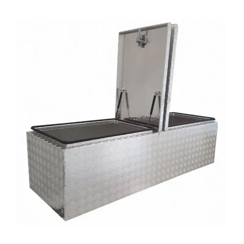1770 × 600 × 500mm Aluminium Checker Flat Top Gullwing